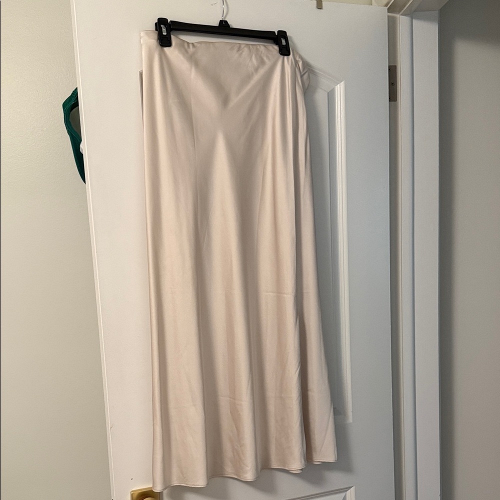 Abercrombie satin Cream Maxi Skirt